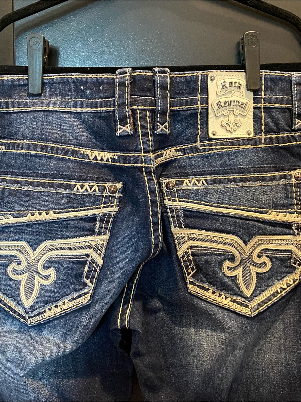 Rock Revival Arran Men’s Bootcut Jeans in Dark Blue with Contrast Stitching - Picture 3 of 12